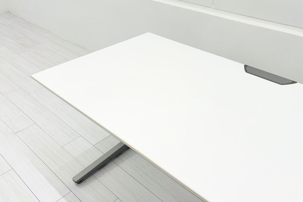 オカムラ プロユニット 中古 平机 幅1400 平デスク 事務机 Pro Unit 中古オフィス家具 1400/700/720の画像