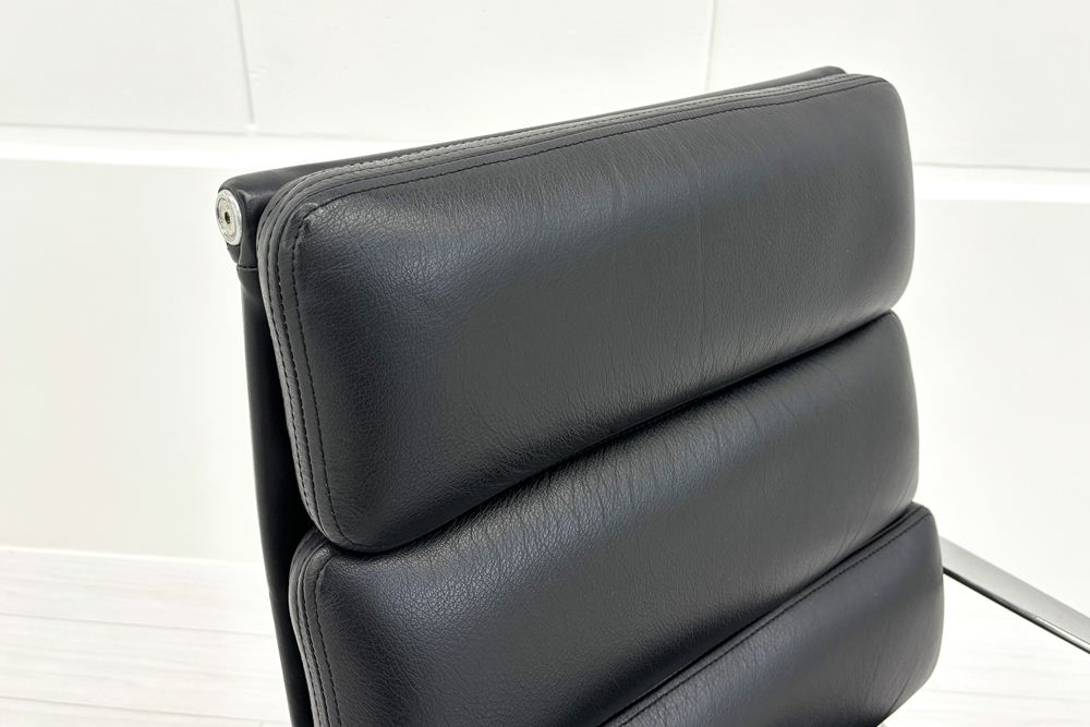 Herman Miller Eames イームズソフトパッドマネジメントチェア 中古 チャールズ&レイ・イームズ ハーマンミラー 皮革 正規品の画像