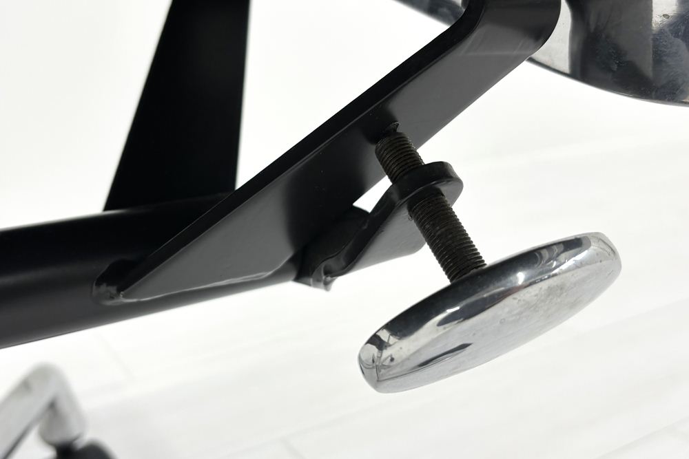 Herman Miller Eames イームズソフトパッドマネジメントチェア 中古 チャールズ&レイ・イームズ ハーマンミラー 皮革 正規品の画像