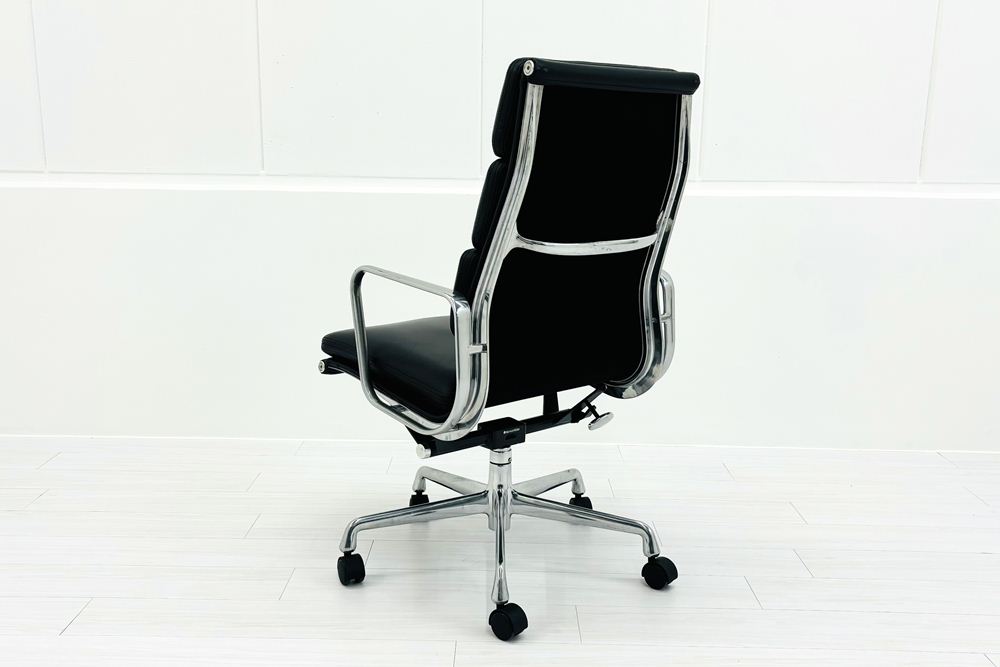 Herman Miller Eames イームズソフトパッドマネジメントチェア 中古 チャールズ&レイ・イームズ ハーマンミラー 皮革 正規品の画像