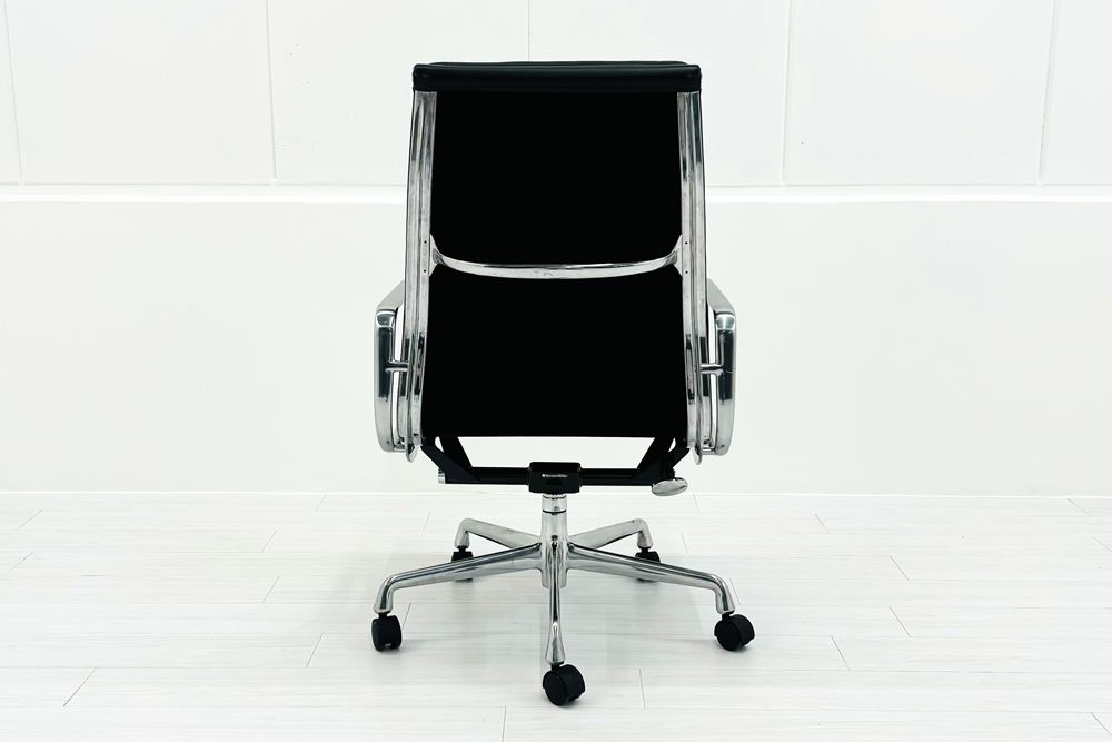 Herman Miller Eames イームズソフトパッドマネジメントチェア 中古 チャールズ&レイ・イームズ ハーマンミラー 皮革 正規品の画像