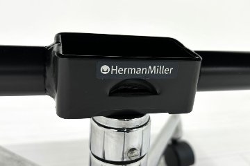 Herman Miller Eames イームズソフトパッドマネジメントチェア 中古 チャールズ&レイ・イームズ ハーマンミラー 皮革 正規品の画像