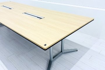 オカムラ ラティオ 中古 会議テーブル 幅3200 ミーティングテーブル 大型会議机 中古オフィス家具 ネオウッドライト 3200/1200/720の画像