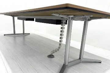 オカムラ ラティオ 中古 会議テーブル 幅3200 ミーティングテーブル 大型会議机 中古オフィス家具 ネオウッドミディアム 3200/1200/720の画像