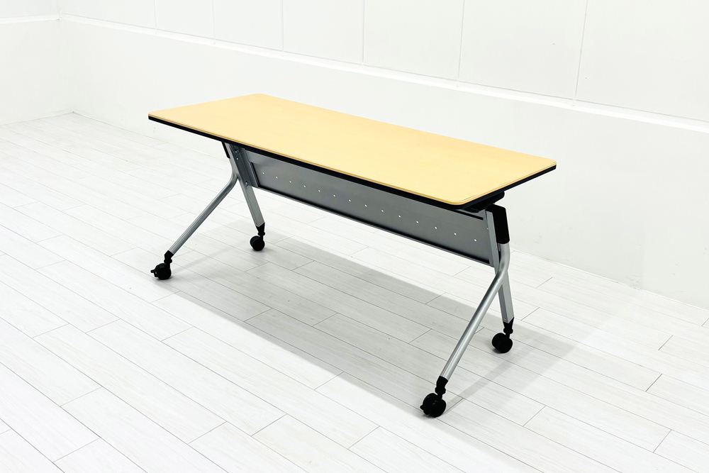 リネロ2 プラス 中古 フォールディングテーブル 幕板付き ミーティングテーブル 折りたたみテーブル 中古オフィス家具 1500/600/720の画像