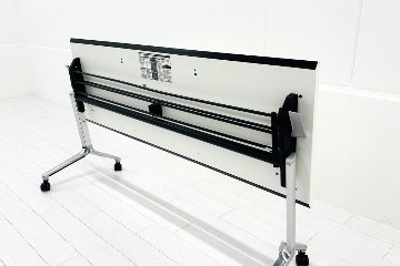 コクヨ コンフェスト ミーティングテーブル 中古  会議机 折りたたみ テーブル 中古オフィス家具 フォールディングテーブル ホワイト 1800/600/720の画像