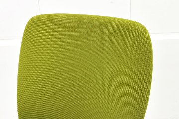 イトーキ プラオチェア 中古 2021年製 肘なし アップルグリーン 中古オフィス家具 オフィスチェアの画像