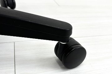 コクヨ ミトラチェア 2024年製 中古 スタンダードバック ミトラ2 KOKUYO 背メッシュ 肘無 中古事務椅子 中古オフィス家具 ソフトベージュの画像