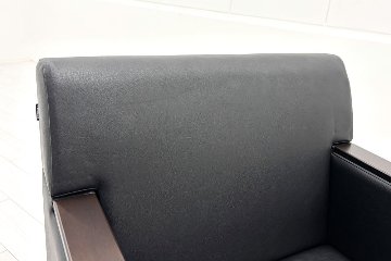 オカムラ 応接椅子 中古 2025年製 8346WA ミーティングチェア 【4脚セット】 多目的チェア 中古オフィス家具 ブラックの画像