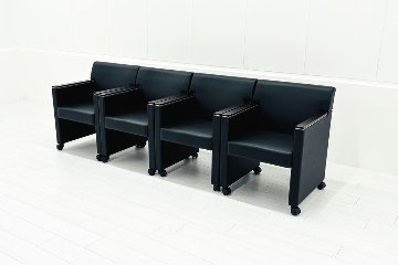 オカムラ 応接椅子 中古 2025年製 8346WA ミーティングチェア 【4脚セット】 多目的チェア 中古オフィス家具 ブラックの画像