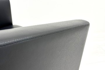 コクヨ 応接椅子 中古 マノヴェラ ミーティングチェア 【4脚セット】 多目的チェア 中古オフィス家具 ブラックの画像