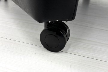 コクヨ 応接椅子 中古 マノヴェラ ミーティングチェア 【4脚セット】 多目的チェア 中古オフィス家具 ブラックの画像