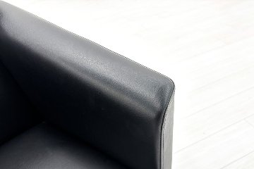 コクヨ 応接椅子 中古 マノヴェラ ミーティングチェア 【4脚セット】 多目的チェア 中古オフィス家具 ブラックの画像