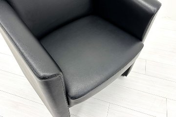 コクヨ 応接椅子 中古 マノヴェラ ミーティングチェア 【4脚セット】 多目的チェア 中古オフィス家具 ブラックの画像