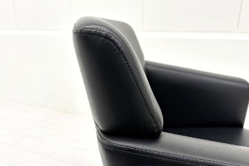 コクヨ 応接椅子 中古 マノヴェラ ミーティングチェア 【4脚セット】 多目的チェア 中古オフィス家具 ブラックの画像