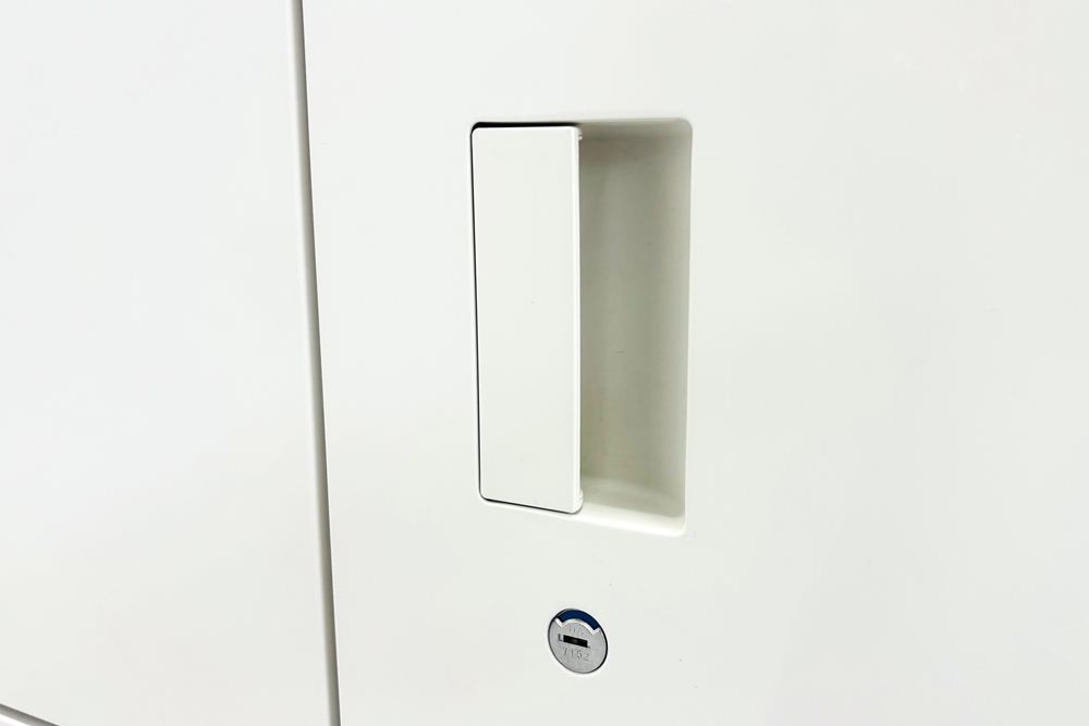 イトーキ eSキャビネット(エスキャビネット)ト 中古 上下セット 3段ラテラル+両開き書庫 キャビネット ホワイト シリンダー錠 900/450/2135の画像