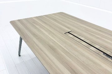 オカムラ プリシード 中古 PRECEDE 小型会議テーブル 幅2100 ミーティングテーブル 会議机 中古オフィス家具 2100/1100/720の画像
