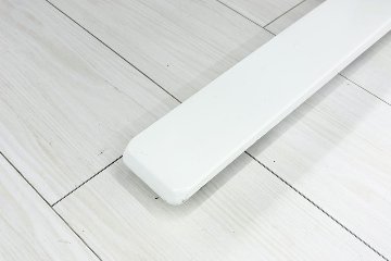 オカムラ スイフト 電動昇降デスク 中古 ホワイト 幅1550 中古オフィス家具 1550/675/650～1250の画像