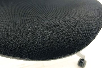 オカムラ リータチェア LITA ミーティングチェア スタッキングチェア 会議椅子 パイプ椅子 H161ZC 0038 ブラックの画像