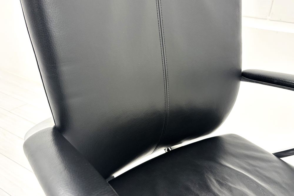 【ポリッシュ脚ピカピカ磨き有！】 イトーキ プレクサスチェア 中古 役員チェア ハイバック エグゼクティブチェア 中古オフィス家具の画像