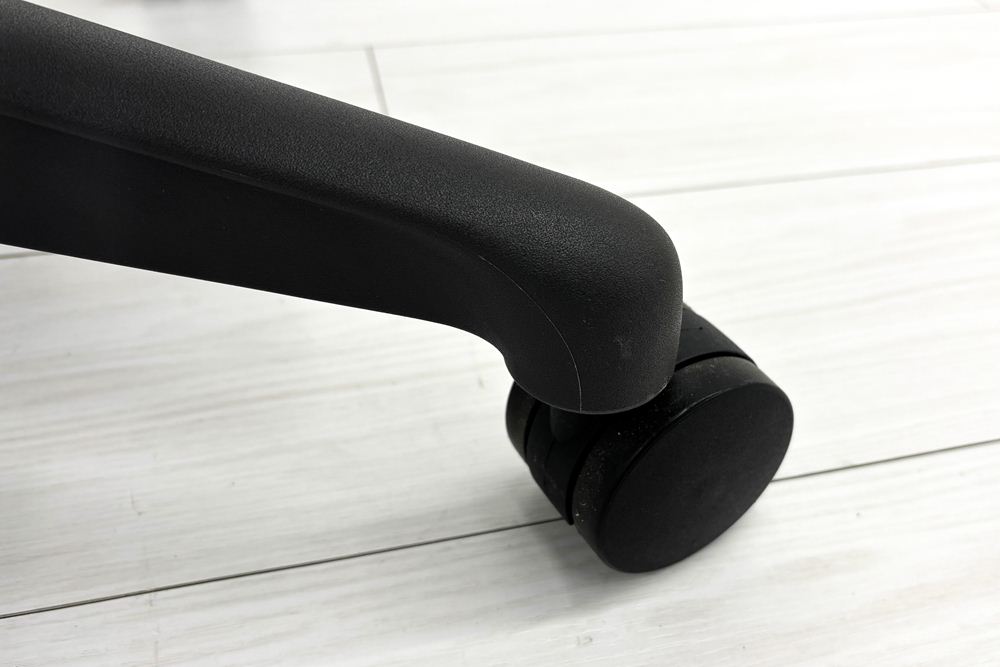【固定アーム】 ハーマンミラー アーロンチェア リマスタード Bサイズ ライトシリーズ 中古 2018年製 Herman Miller Aeron Chair Remastered グラファイトの画像