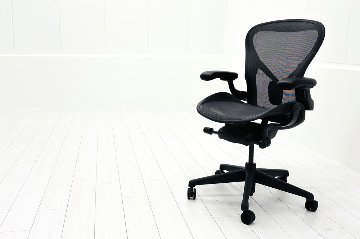 【固定アーム】 ハーマンミラー アーロンチェア リマスタード Bサイズ ライトシリーズ 中古 2018年製 Herman Miller Aeron Chair Remastered グラファイトの画像