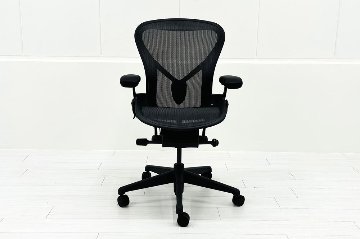 【固定アーム】 ハーマンミラー アーロンチェア リマスタード Bサイズ ライトシリーズ 中古 2018年製 Herman Miller Aeron Chair Remastered グラファイトの画像