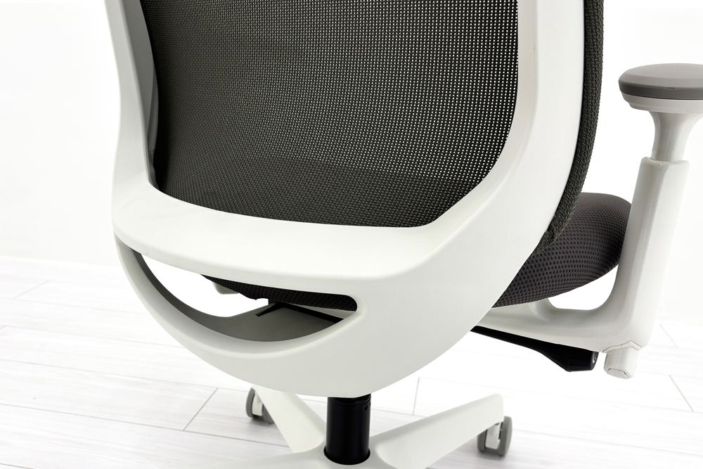 オカムラ ポータムチェア 中古 2024年製 OKAMURA Potam エクストラスタンダードバック 可動肘 中古オフィス家具の画像