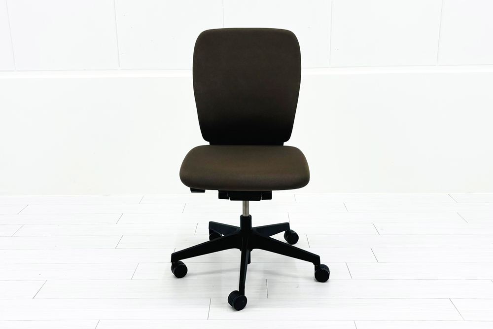イトーキ フルゴチェア 中古 ITOKI fulgo 肘無 ハイバック 事務椅子 中古オフィス家具 ブラウンの画像