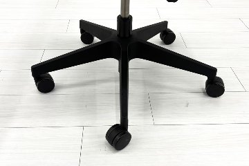 イトーキ フルゴチェア 中古 ITOKI fulgo 肘無 ハイバック 事務椅子 中古オフィス家具 ブラウンの画像