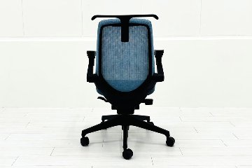 イトーキ ノートチェア 2022年製 中古 ハイバック 可動肘 アジャスタブル肘 ITOKI nort 中古オフィス家具 ダックブルーの画像