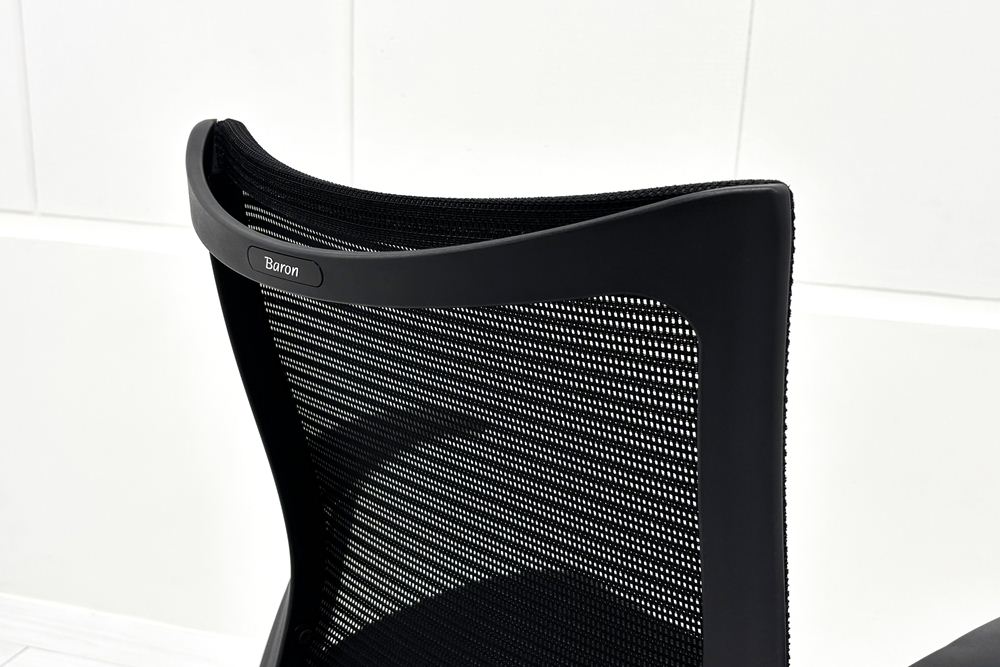 Baron Chair オカムラ バロンチェア 2017年製 中古 固定肘 中古オフィス家具 ローバックメッシュ ブラックの画像