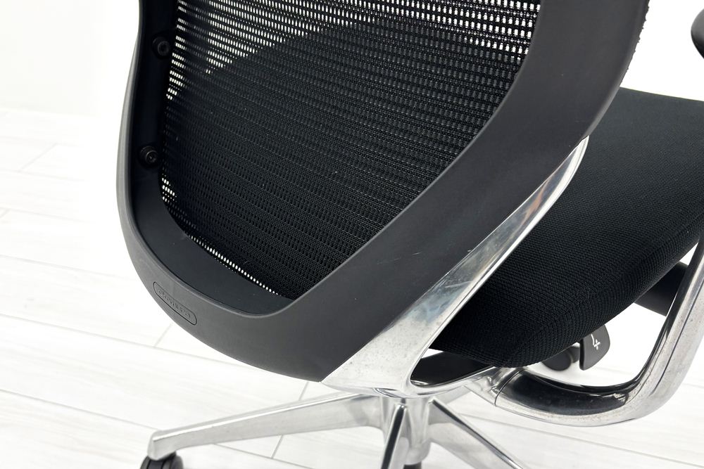 Baron Chair オカムラ バロンチェア 2017年製 中古 固定肘 中古オフィス家具 ローバックメッシュ ブラックの画像