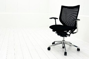 Baron Chair オカムラ バロンチェア 2017年製 中古 固定肘 中古オフィス家具 ローバックメッシュ ブラックの画像
