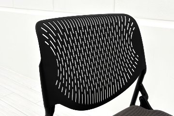 ルナチェア オカムラ 中古 ミーティングチェア ネスティングチェア 会議椅子 中古オフィス家具 ミディアムグレーの画像