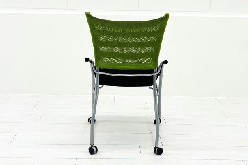 【4脚セット】 イトーキ プリエチェア 中古 ミーティングチェア 多目的チェア スタッキングチェア 中古オフィス家具 背グリーンの画像