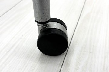 【4脚セット】 イトーキ プリエチェア 中古 ミーティングチェア 多目的チェア スタッキングチェア 中古オフィス家具 背ブルーの画像