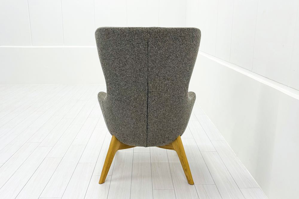 相合家具 クイーン ミーティングチェア 中古 多目的チェア ラウンジチェア 中古オフィス家具 グレー系色の画像