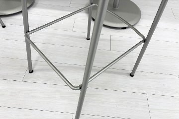 【3点セット】 中古 オカムラ アルトカフェ ハイテーブル ハイチェア 中古オフィス家具 1500/450/1000の画像