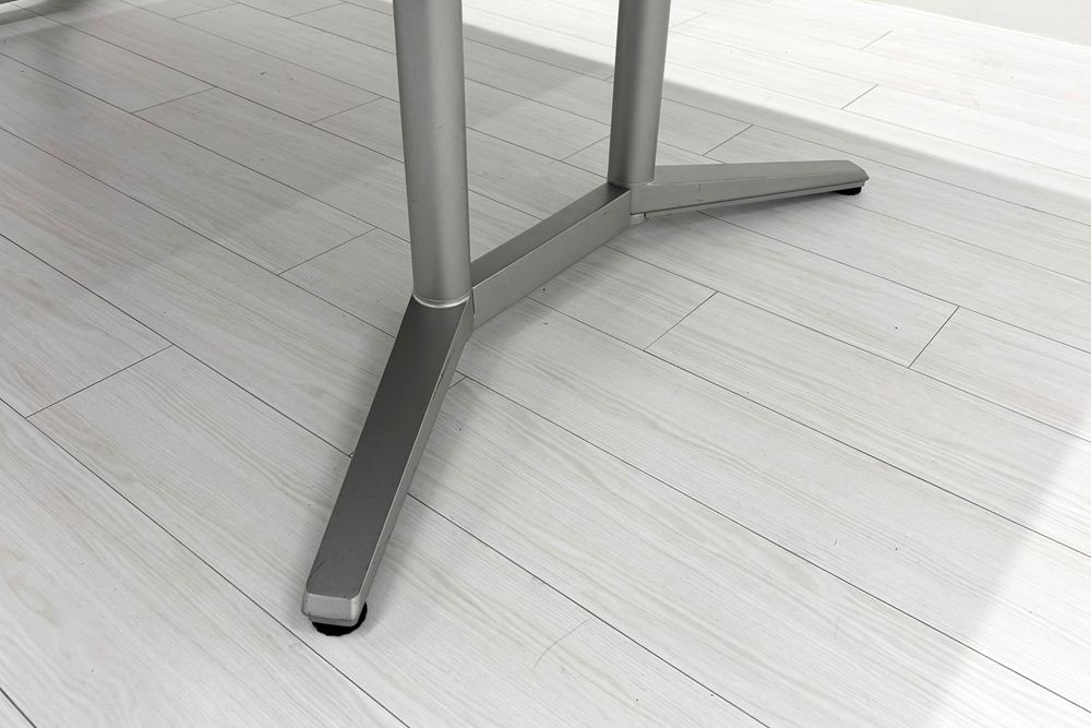 オカムラ ラティオ 中古 RATIO 小型会議テーブル ミーティングテーブル ワークテーブル 中古オフィス家具 2100/1100/720の画像