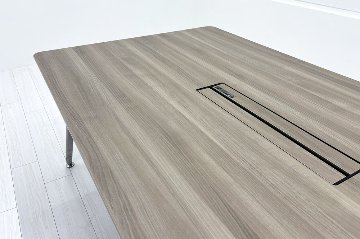 オカムラ プリシード 中古 小型会議テーブル 幅2100 ミーティングテーブル 中古オフィス家具 2100/1100/720の画像
