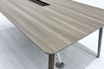 オカムラ プリシード 中古 小型会議テーブル 幅2100 ミーティングテーブル 中古オフィス家具 2100/1100/720の画像