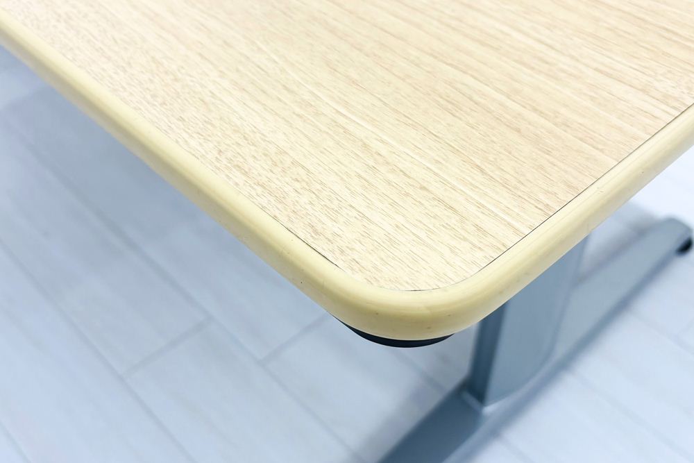 オカムラ リフティオ 中古 昇降テーブル 手動昇降 幅1800 ミーティングテーブル 中古オフィス家具 1800/900/700～1000の画像