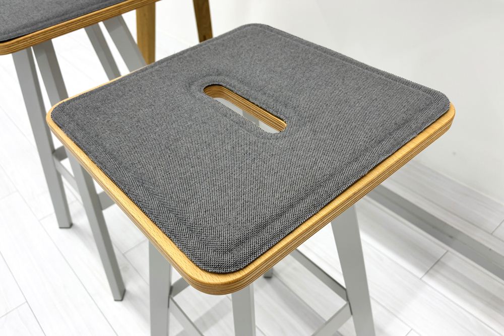 【3点セット】 ノール ロックウェル ハイテーブル＆スツールセット 中古 Knoll Rockwell Unscripted 中古オフィス家具の画像