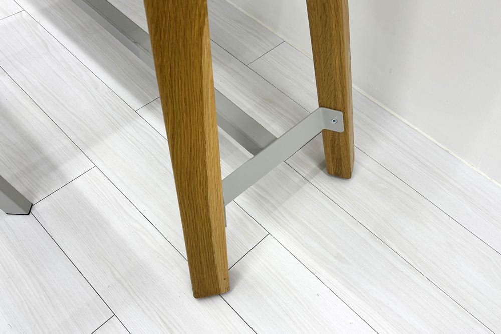 【3点セット】 ノール ロックウェル ハイテーブル＆スツールセット 中古 Knoll Rockwell Unscripted 中古オフィス家具の画像