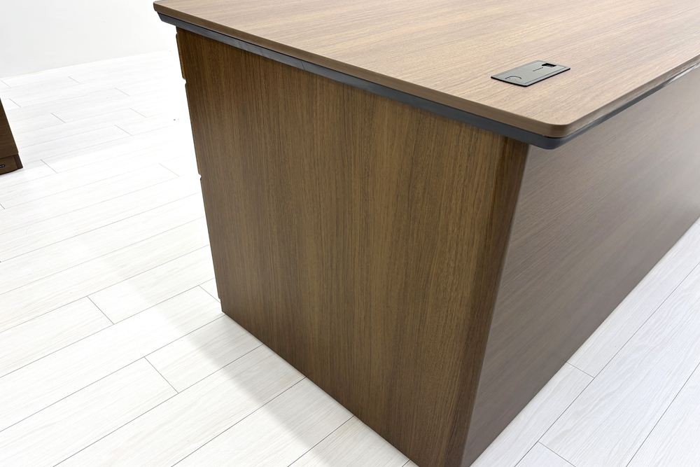 DX-4Nシリーズ オカムラ 役員家具 【3点セット】 中古 3段ラテラル書庫 ワードローブ 両開き書庫 中古オフィス家具 の画像
