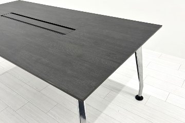 木目天板 コクヨ サイビ 中古 小型会議テーブル KOKUYO saibi 会議机 ミーティングテーブル 中古オフィス家具 1800/900/720の画像