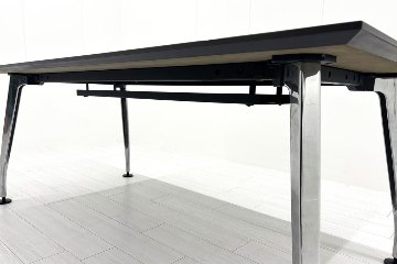 木目天板 コクヨ サイビ 中古 小型会議テーブル KOKUYO saibi 会議机 ミーティングテーブル 中古オフィス家具 1800/900/720の画像