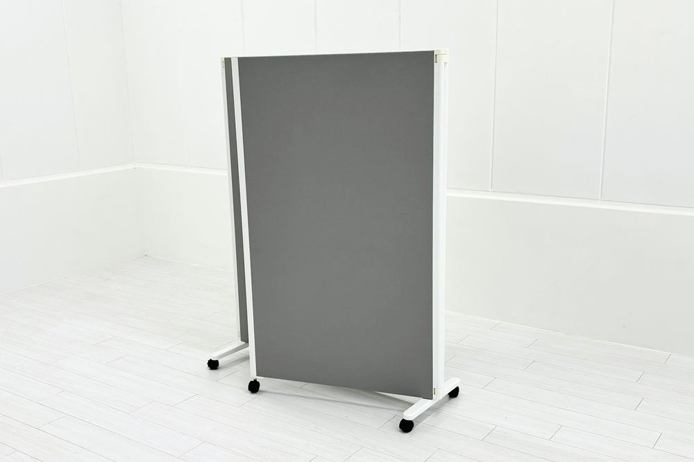 コクヨ 三つ折りパーテーション 中古 中古オフィス家具 間仕切り 3030/460/1500の画像