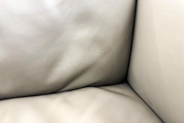 【4脚セット】 オカムラ 中古オフィス家具 NEWFORTY(ニューフォーティ)シリーズ 革張り 2019年製 中古 応接椅子 ミーティングチェア 多目的チェア ライトブラウンの画像